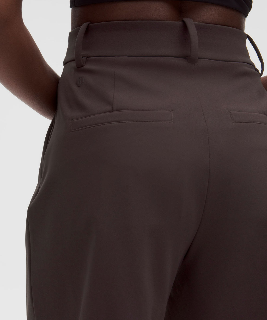 Daydrift Pleated High-Rise Short 7"