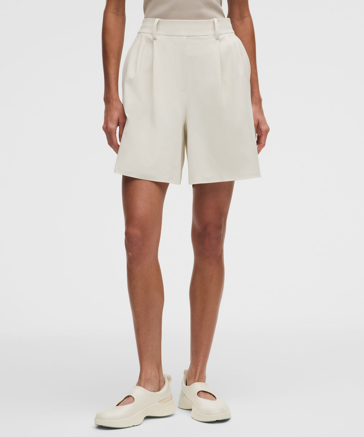 Daydrift Pleated High-Rise Short 7"