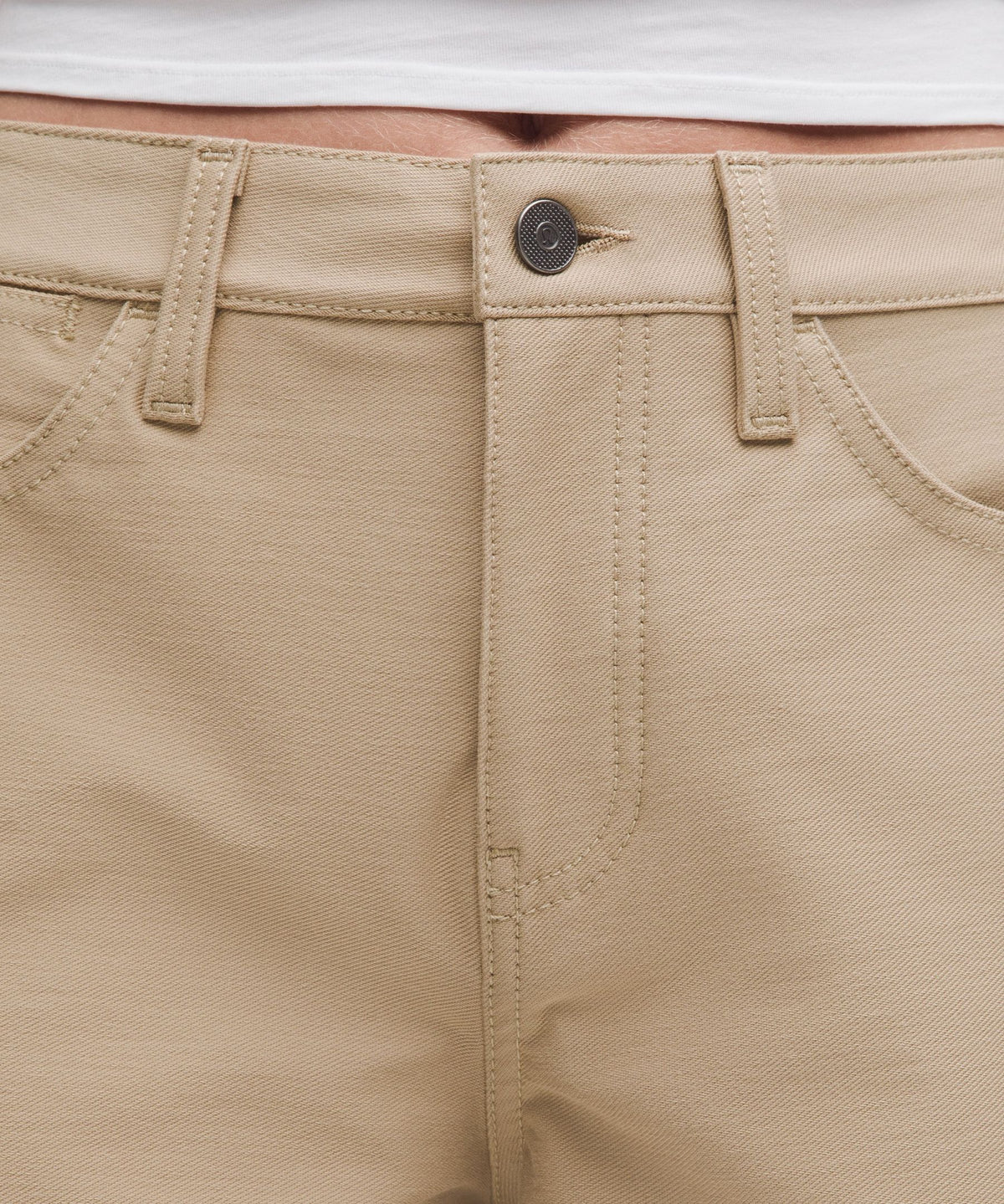 EasyFive Mid-Rise Short 4.5"