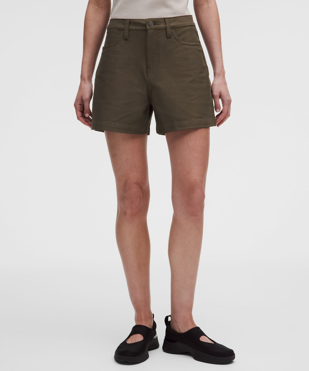 EasyFive Mid-Rise Short 4.5"