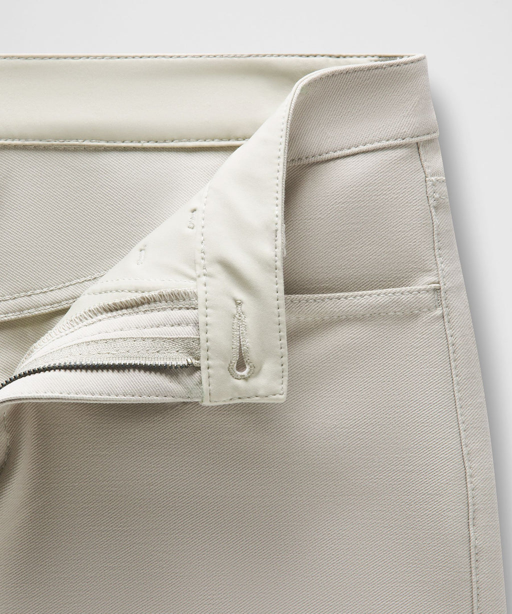 EasyFive Mid-Rise Short 4.5"