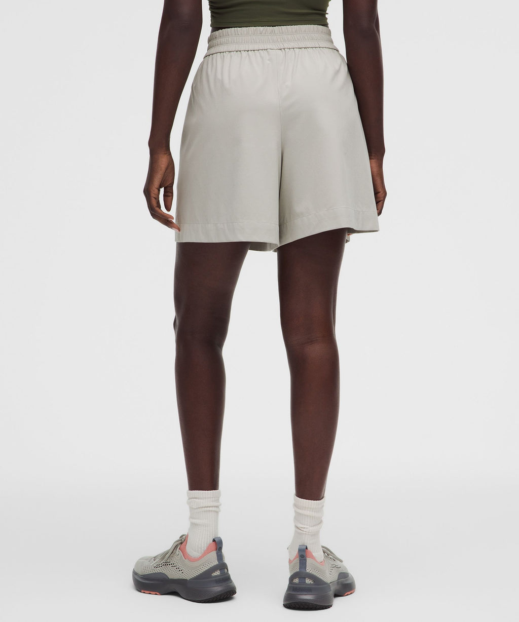 Breezily Mid-Rise Short 6"