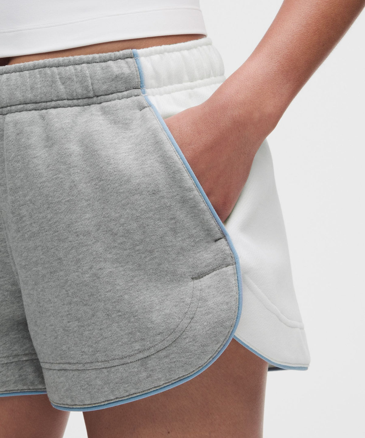 Scuba Mid-Rise Dolphin Short 3"Colourblock