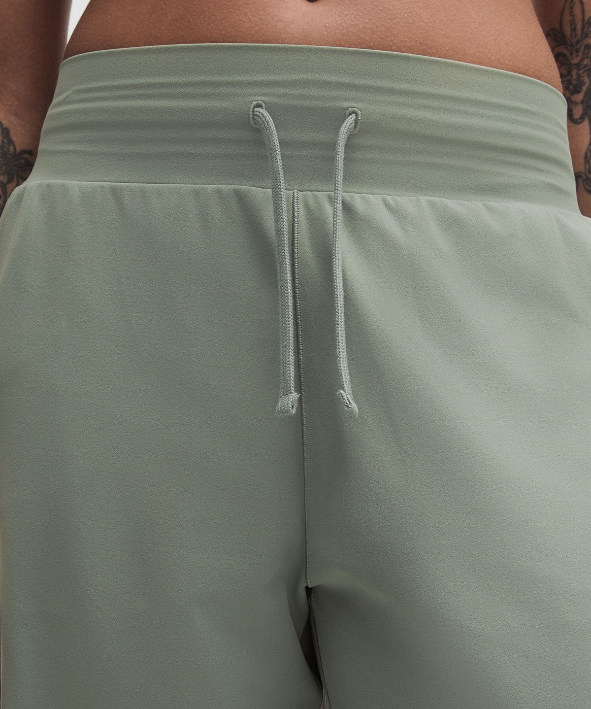 Groove Mid-Rise Relaxed Bermuda Short