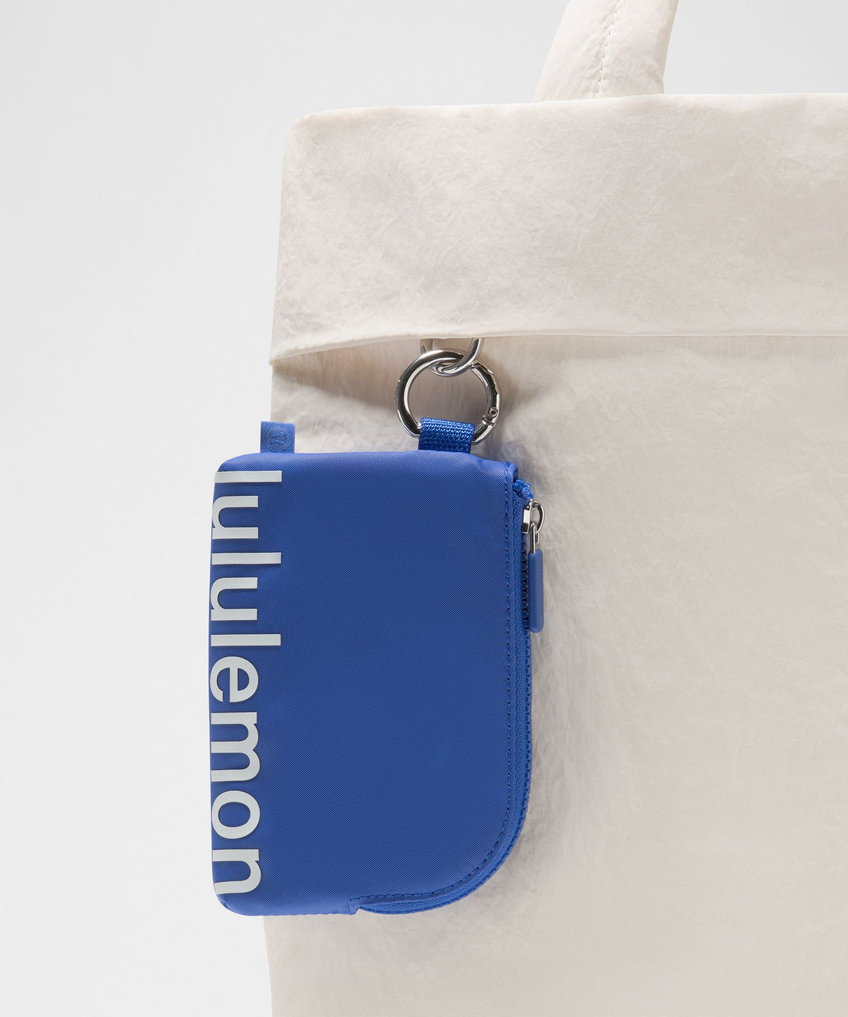 Clippable Card Pouch