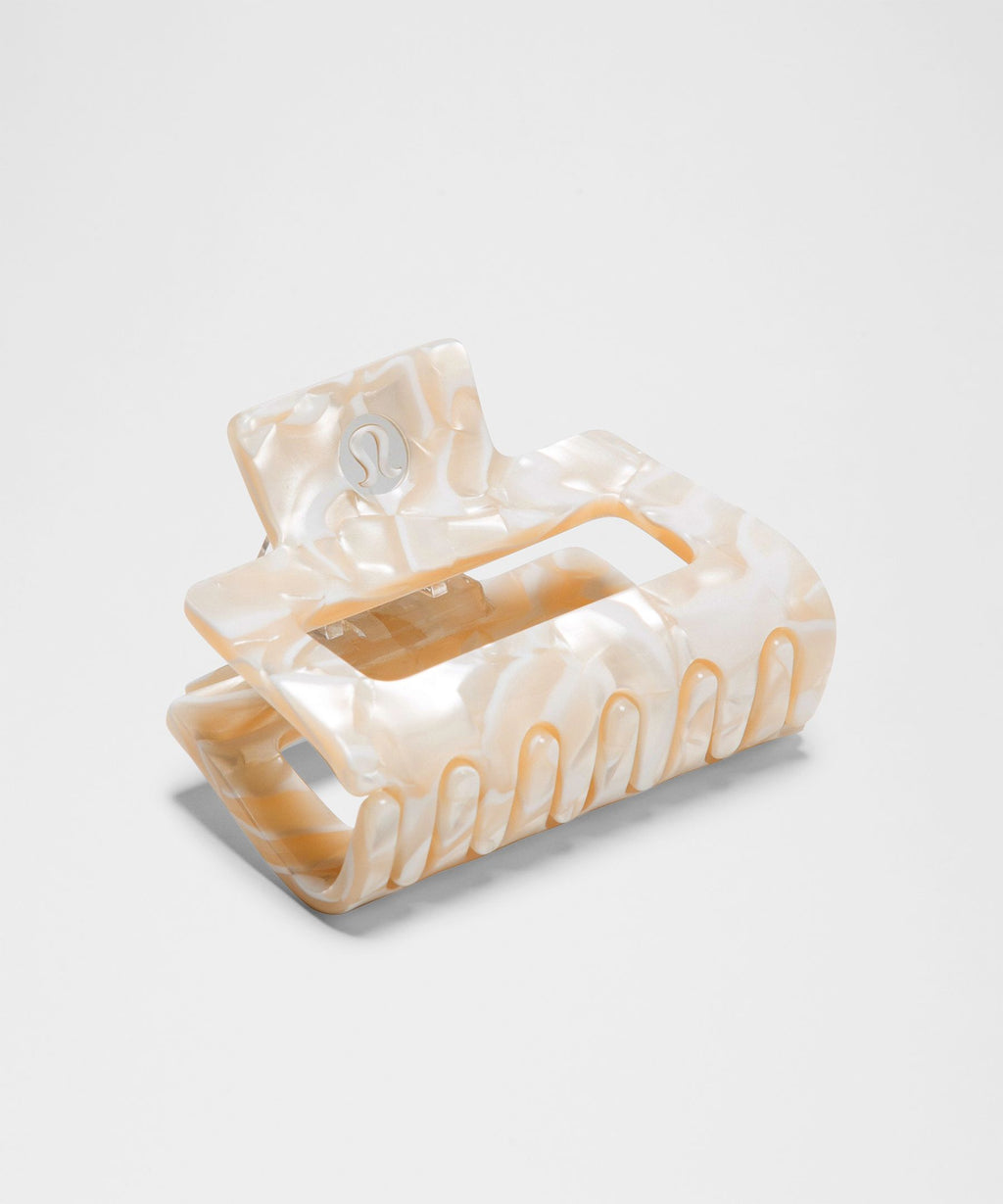 Medium Claw Hair Clip