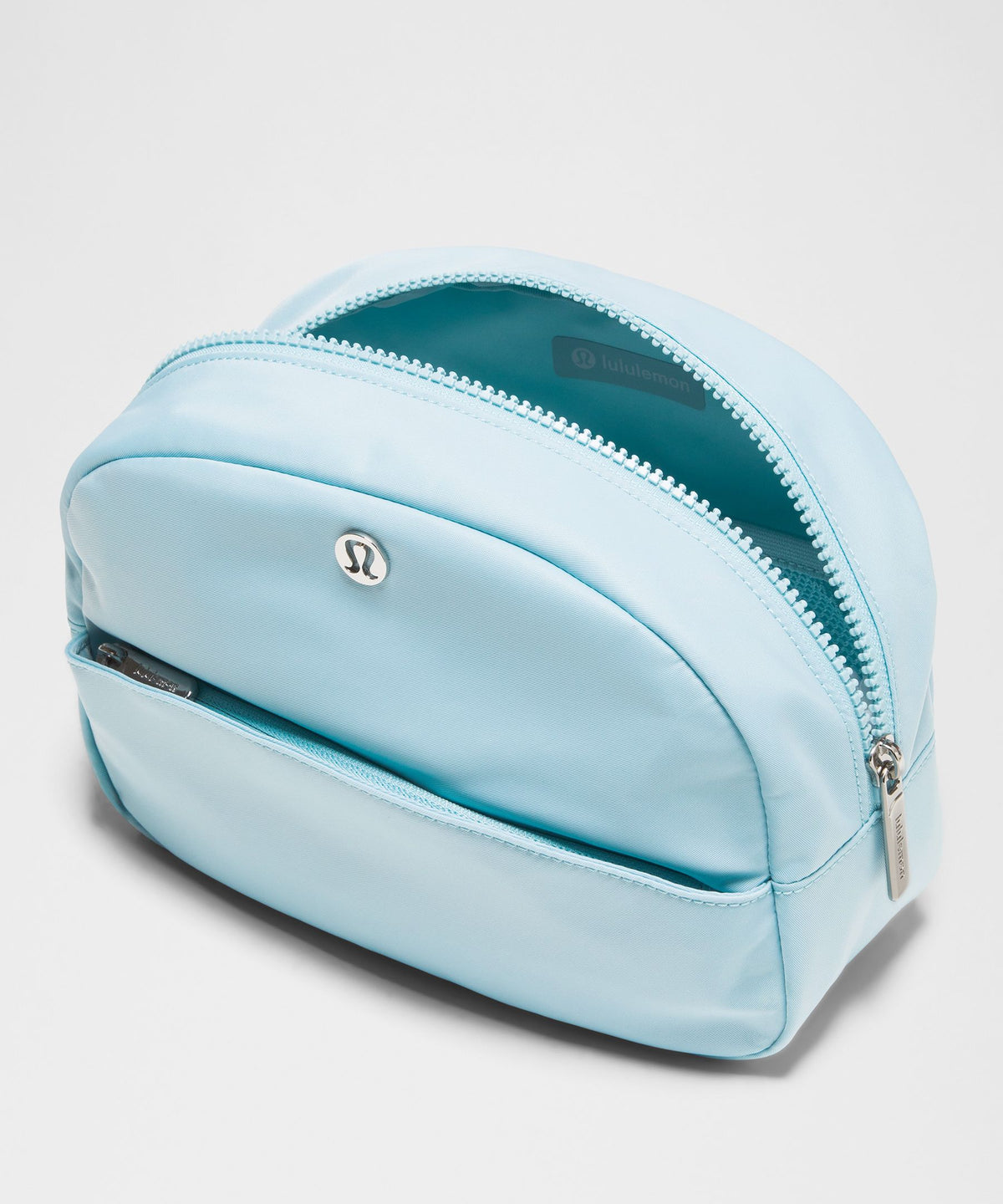City Essentials Pouch 4L