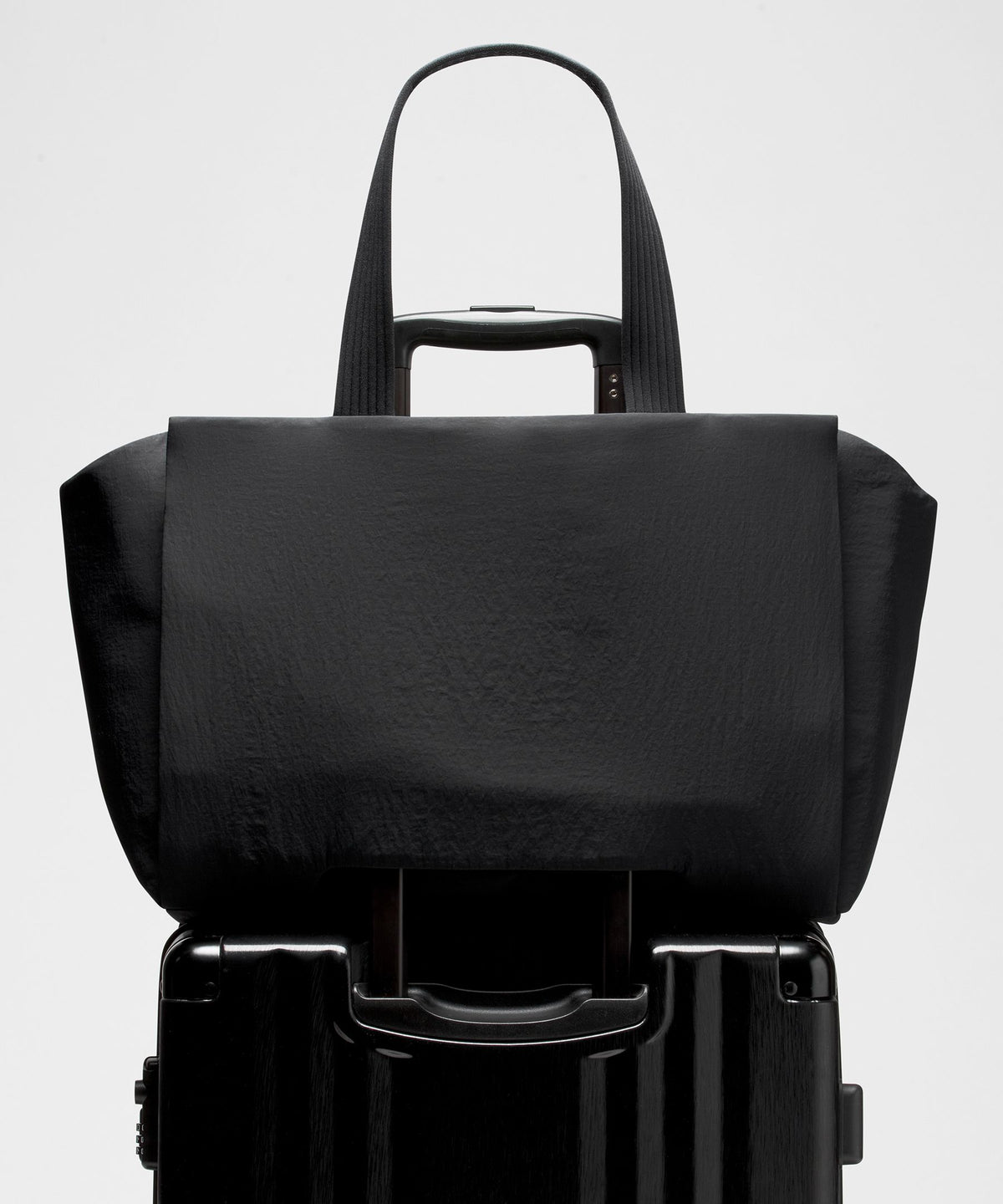 Triple Compartment Tote Bag 18L