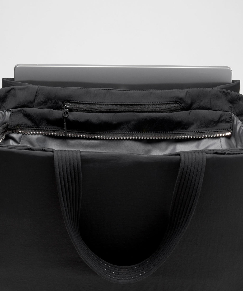 Triple Compartment Tote Bag 18L